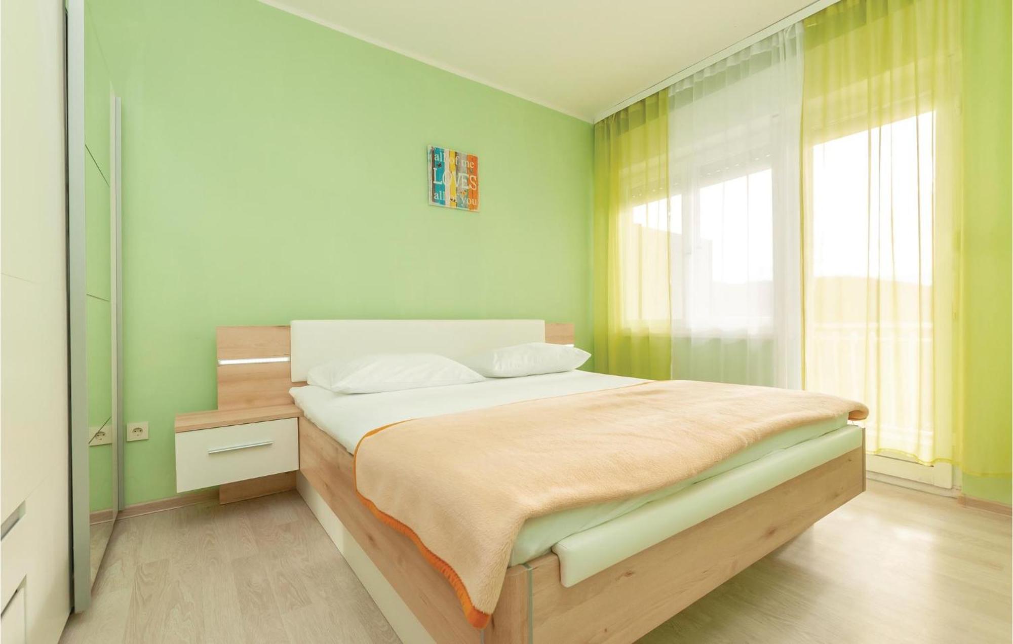 Cozy Home In Dolac With Kitchen พรีมอชเตน ภายนอก รูปภาพ